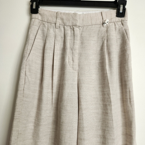 SOLD Aritzia Wilfred Neutral Tan "Effortless Pant" Linen Blend Cropped Size 2 - Picture 3 of 16